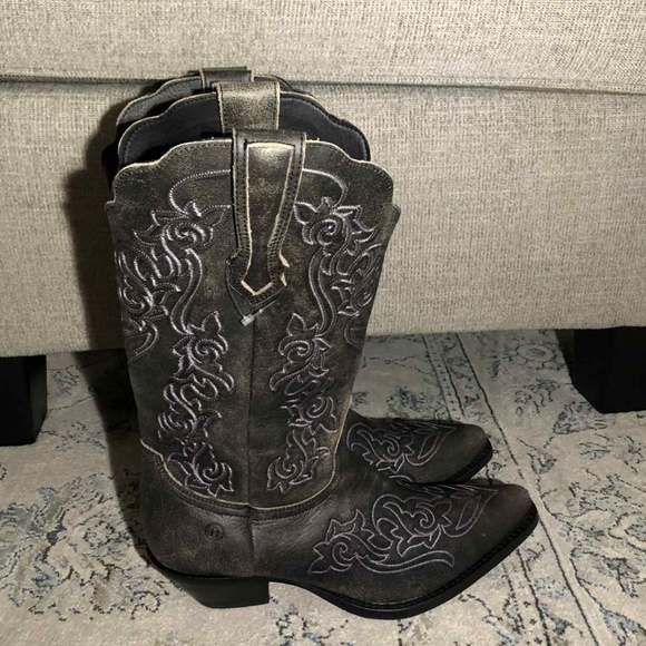 Dingo Flirty N' Fun Embroidered Cowboy Boots Mid Calf Mid Heel - Picture 5 of 10